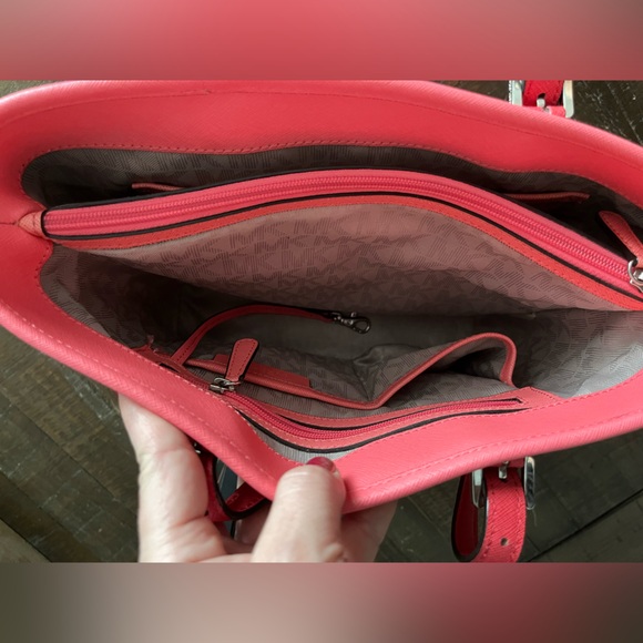 Michael Kors pink tote - Picture 10 of 12